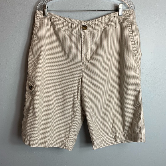 Liz Claiborne Pants - 3/$30 SALE—LIZ CLAIBORNE COTTON BERMUDA SHORTS 16